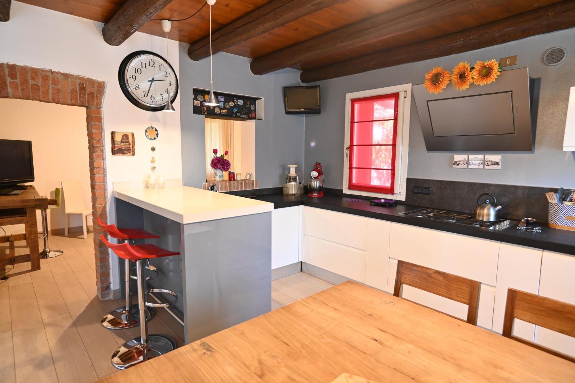 Ca Centosa Artistic House Villa Storica Ristrutturata Con Patio E Giardino 티따델라 외부 사진