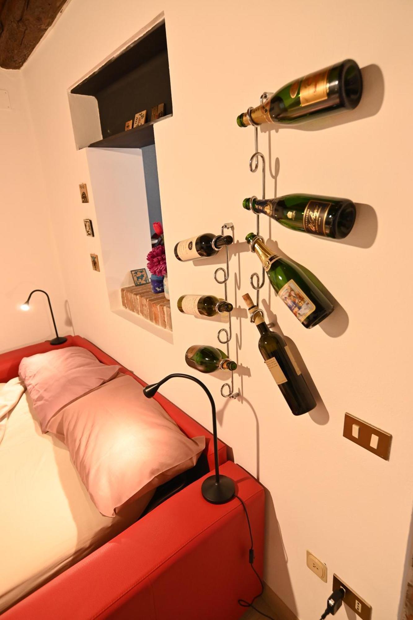 Ca Centosa Artistic House Villa Storica Ristrutturata Con Patio E Giardino 티따델라 외부 사진